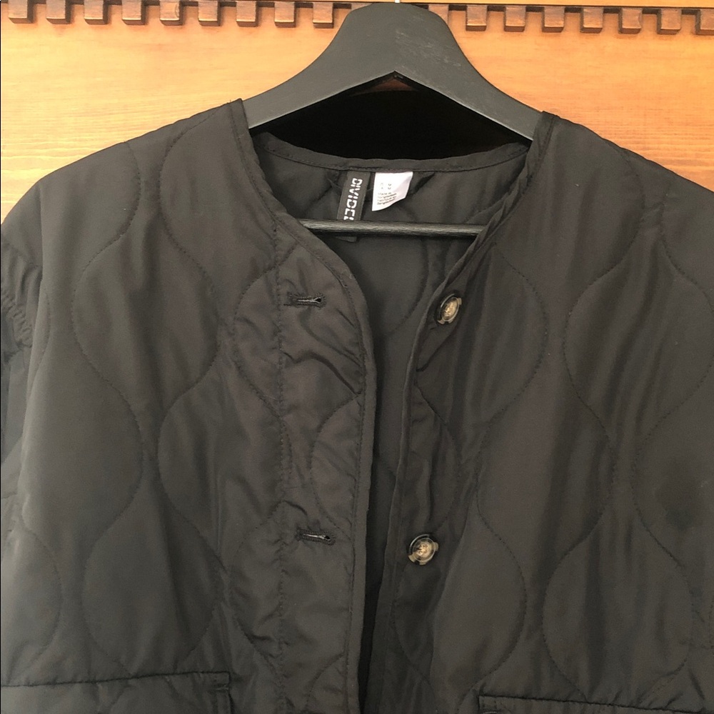 HM Black Quilted Boxy Cropped Liner Style Jacket